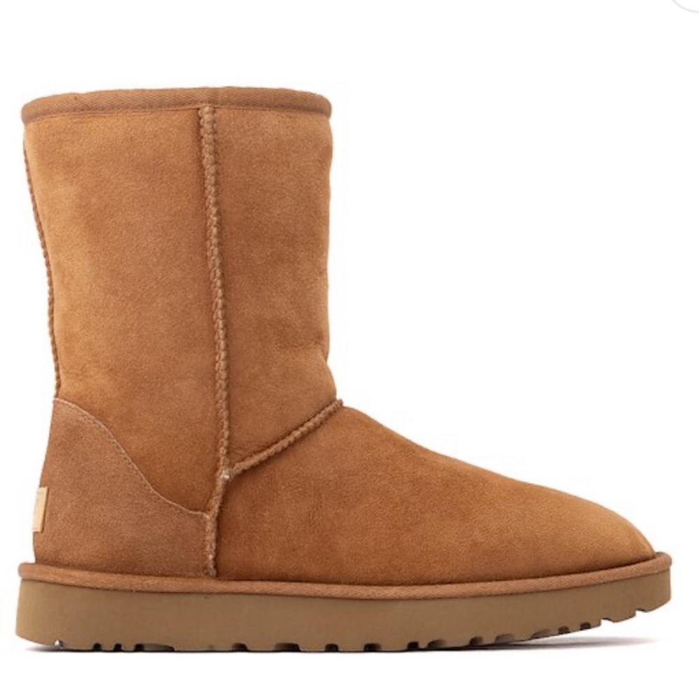 UGG Classic Short Boot